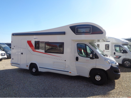 Teilintegrierter Challenger Birthday 398EB